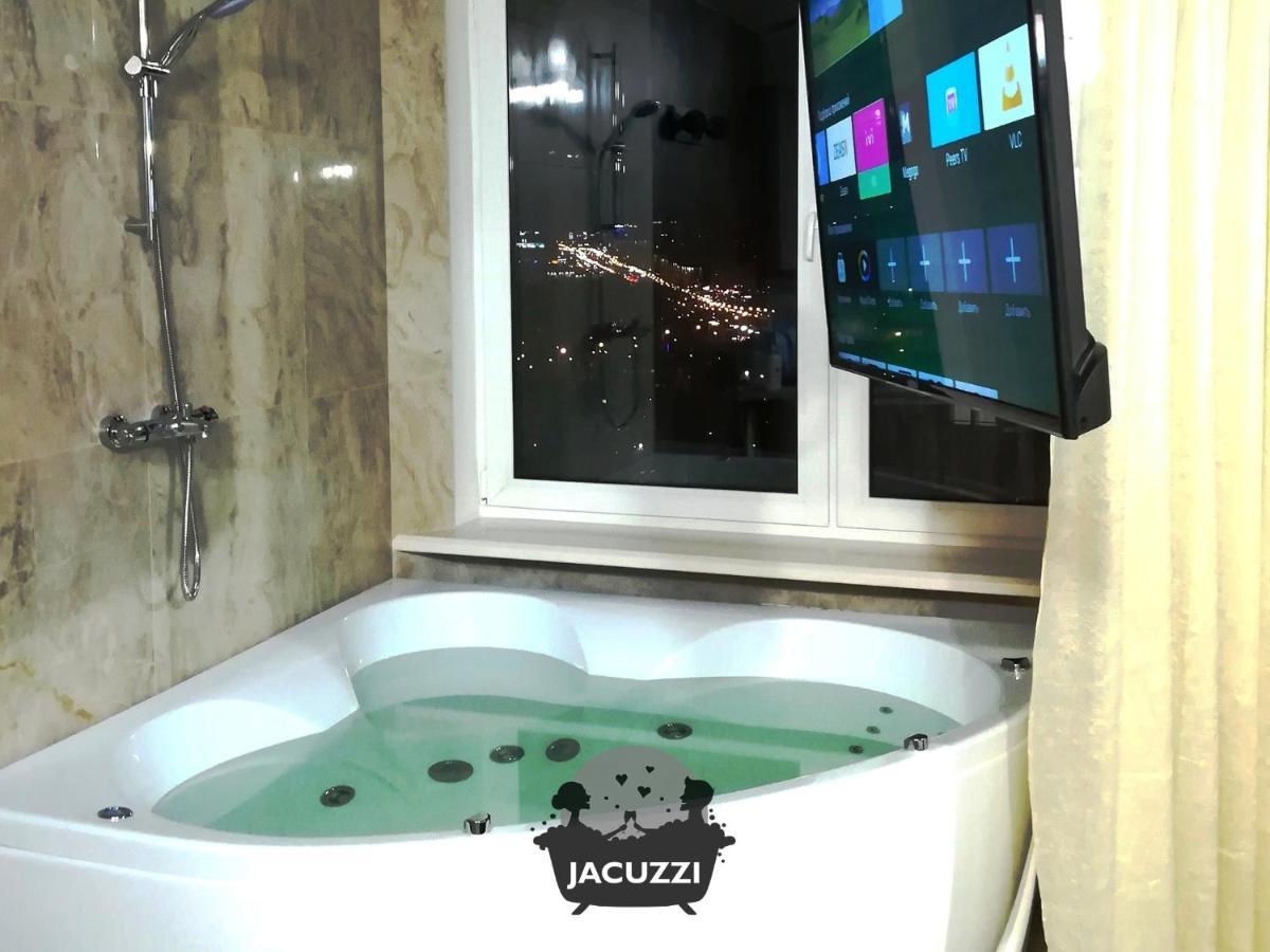 Jacuzzi New Loft Apartcomplex Kaskad, Минск - Центр Города Minsk Extérieur photo